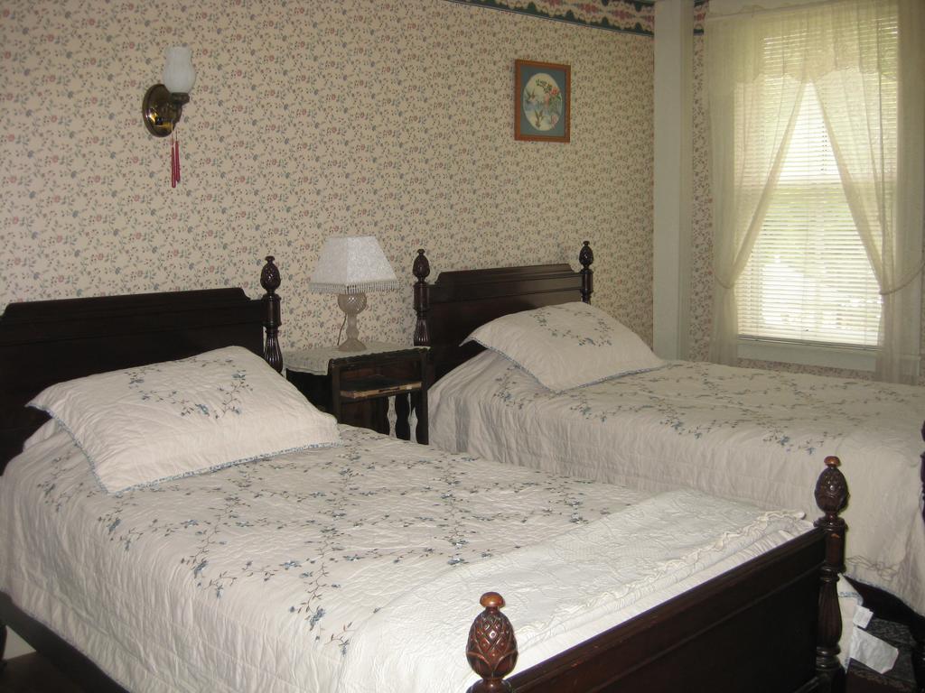The Bridges Inn At Whitcomb House B&B Swanzey Luaran gambar