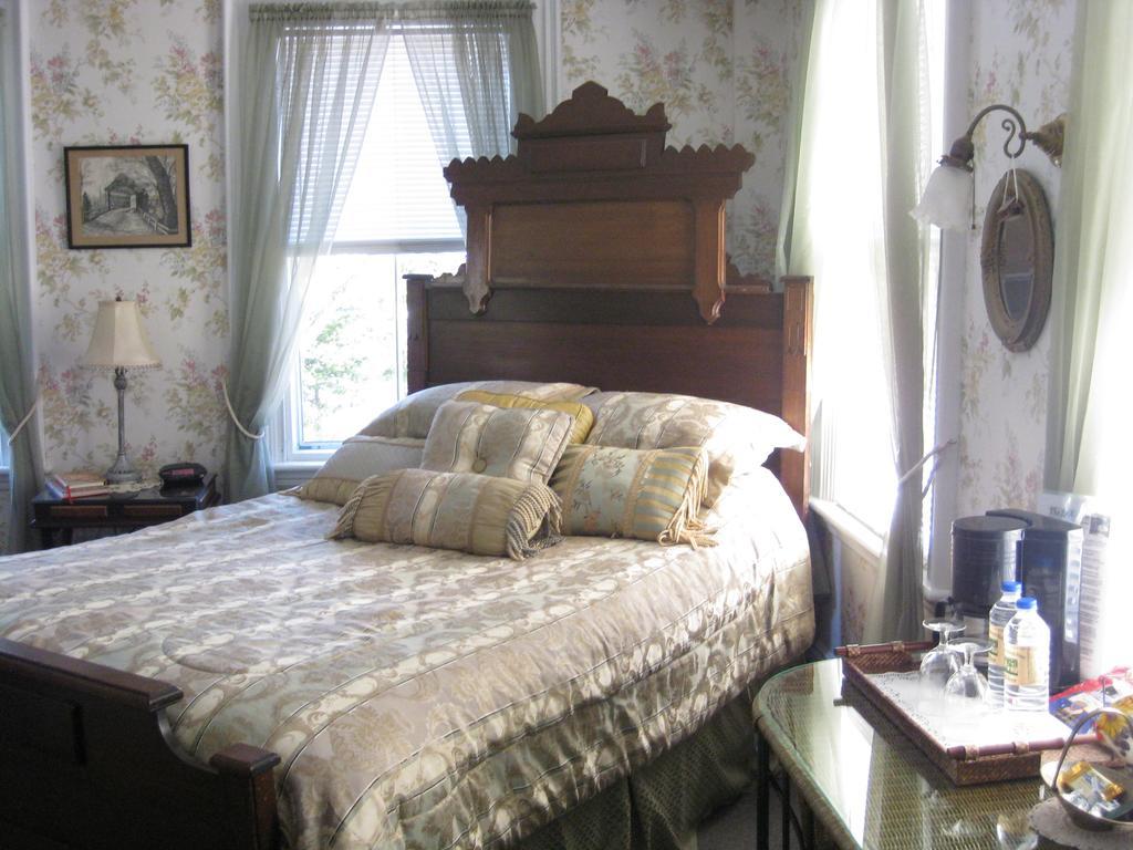 The Bridges Inn At Whitcomb House B&B Swanzey Luaran gambar