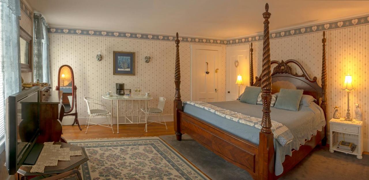 The Bridges Inn At Whitcomb House B&B Swanzey Luaran gambar